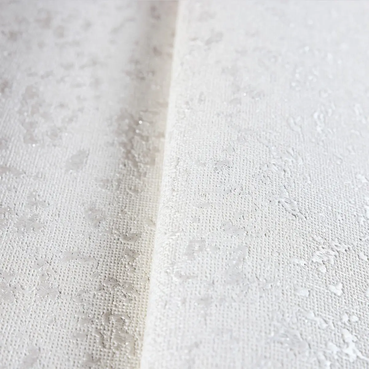 Classic Plain Wallpaper White Code 1410-1 - Image 3